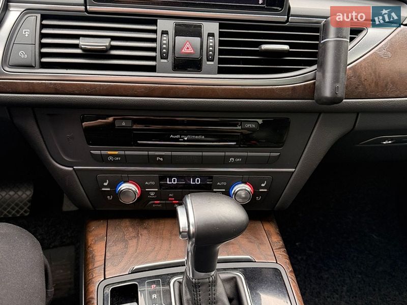 Седан Audi A6 2012 в Ровно