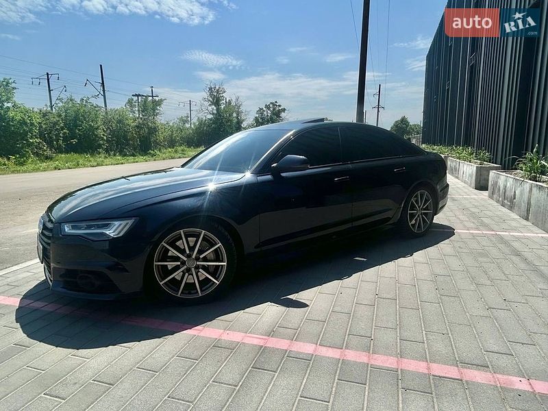 Седан Audi A6 2015 в Первомайске