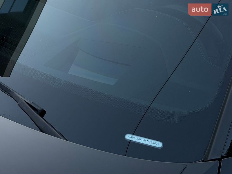 Седан Audi A6 2019 в Ужгороде