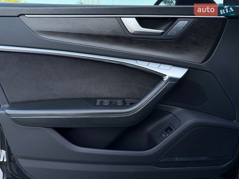 Седан Audi A6 2019 в Ужгороде