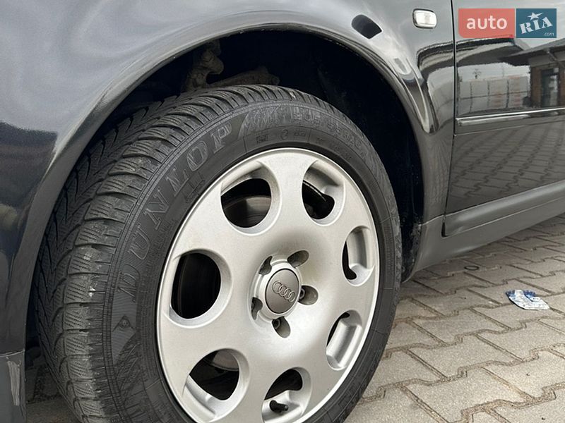 Седан Audi A6 2002 в Умани