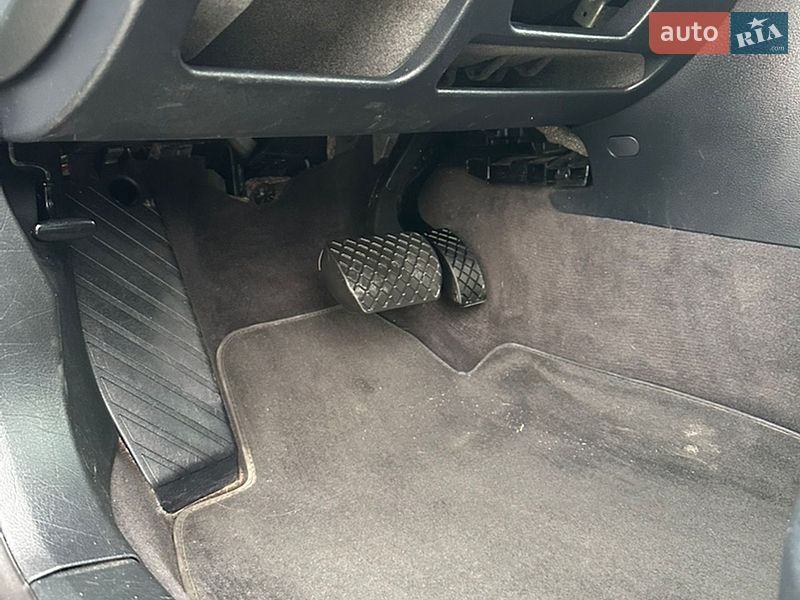 Седан Audi A6 2002 в Умани