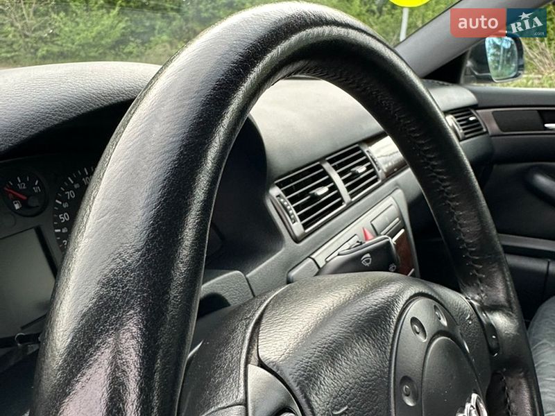 Седан Audi A6 2002 в Умани