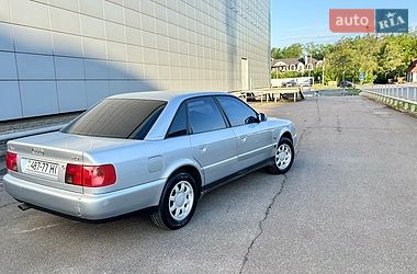 Седан Audi A6 1995 в Киеве
