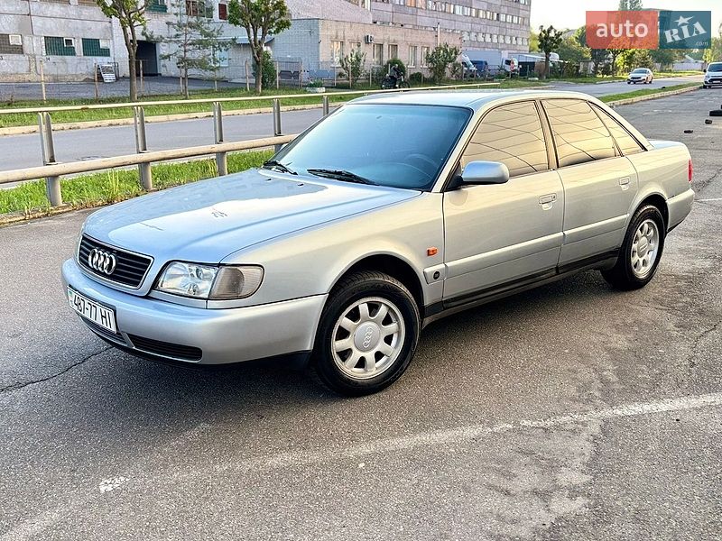 Седан Audi A6 1995 в Киеве
