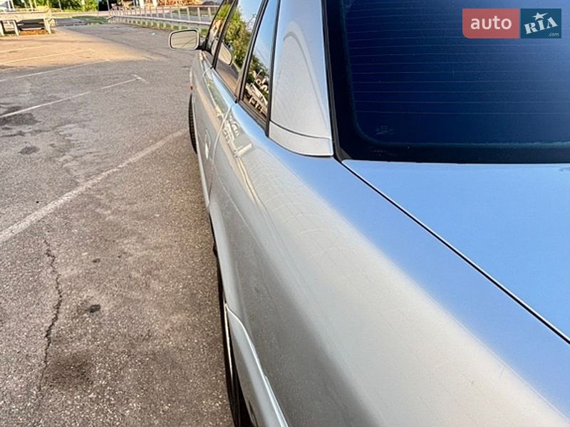 Седан Audi A6 1995 в Киеве