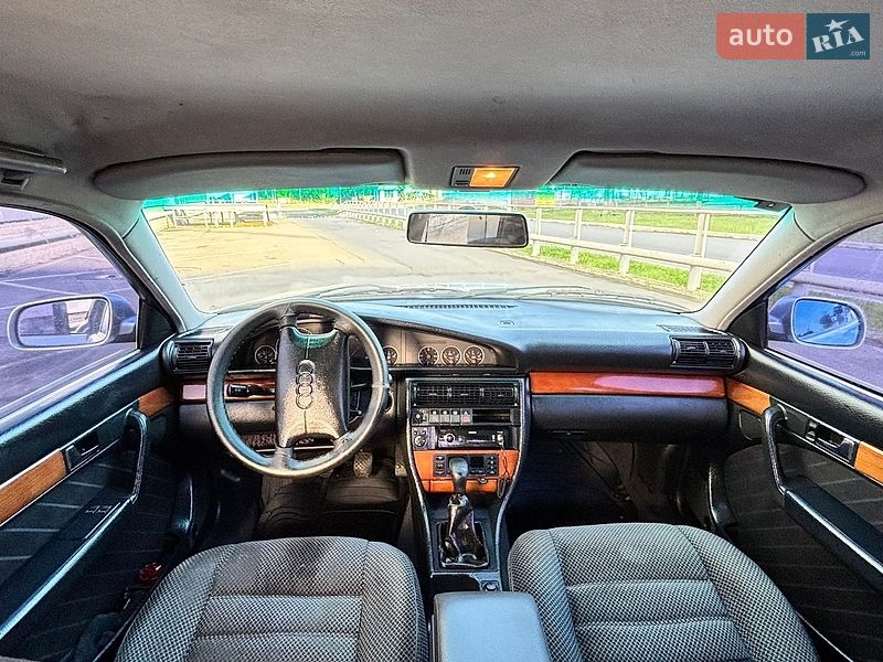 Седан Audi A6 1995 в Киеве