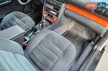 Седан Audi A6 1995 в Киеве