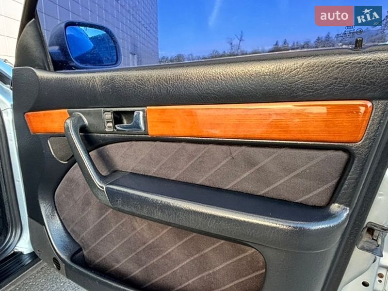 Седан Audi A6 1995 в Киеве