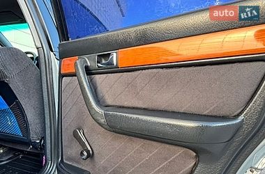 Седан Audi A6 1995 в Киеве