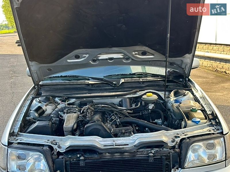 Седан Audi A6 1995 в Киеве