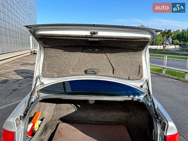 Седан Audi A6 1995 в Киеве