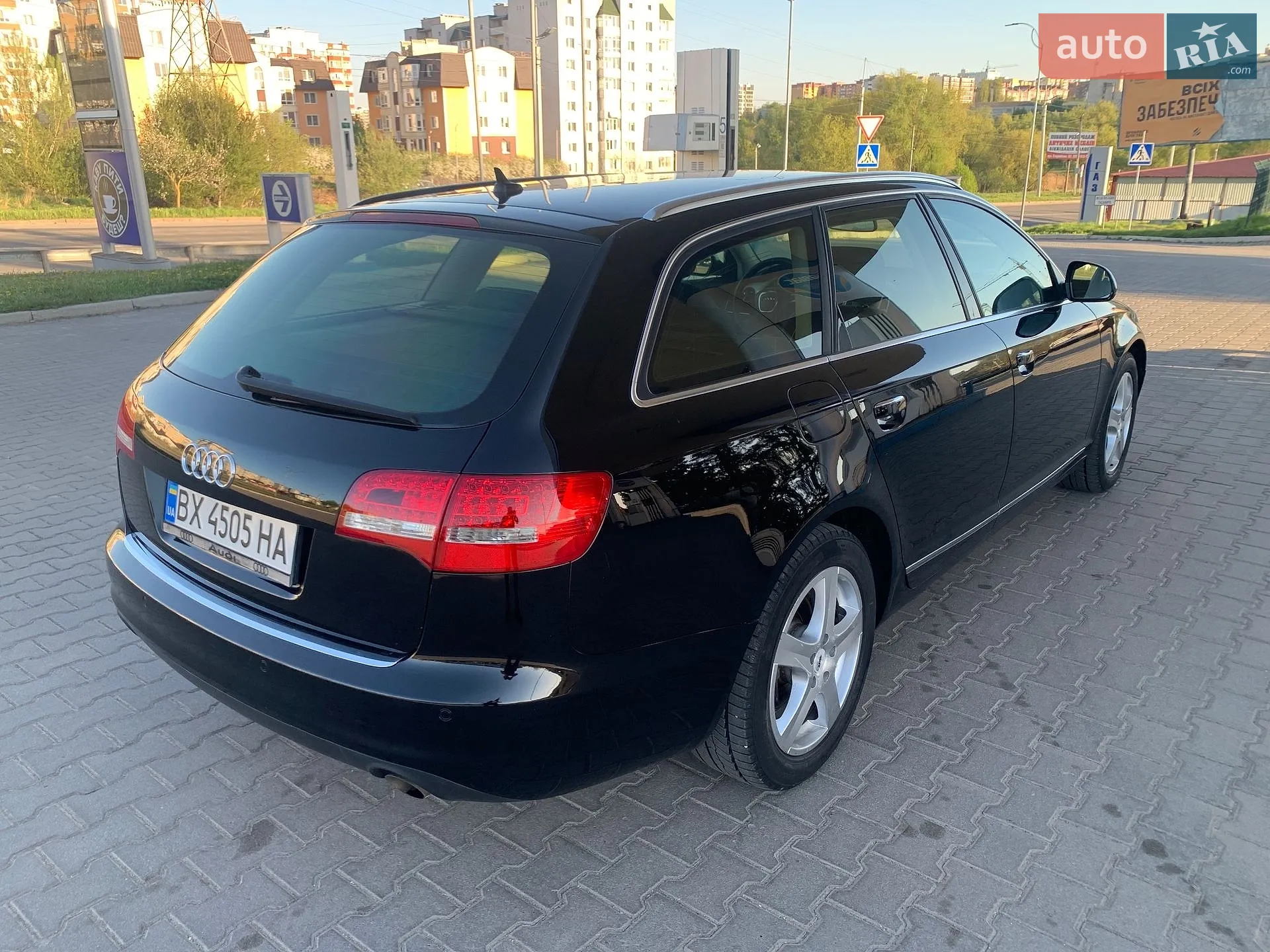 2010 Audi A6 - мініатюра 12