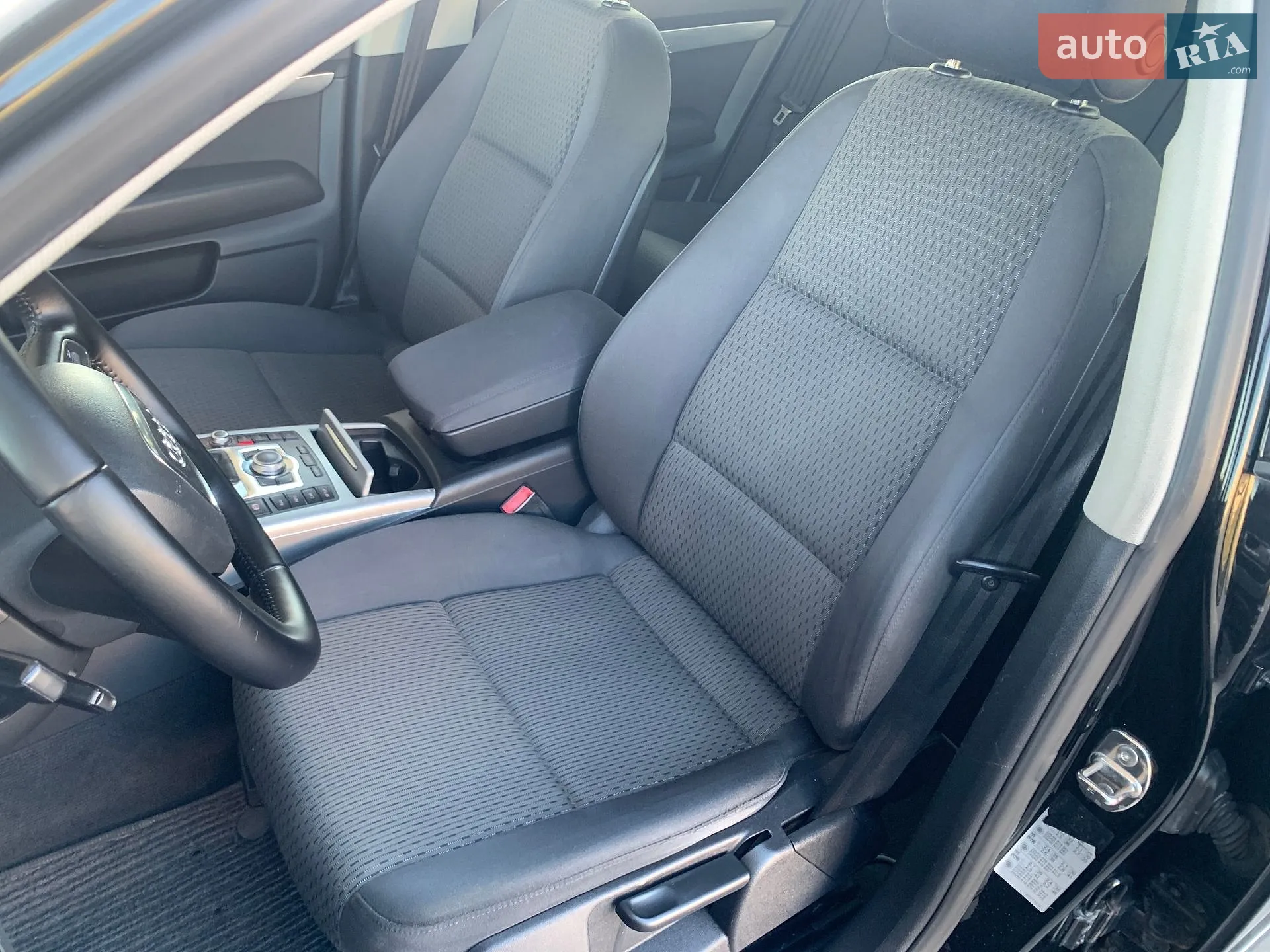 2010 Audi A6 - мініатюра 25
