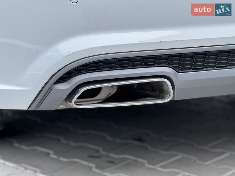 Седан Audi A6 2015 в Дубно