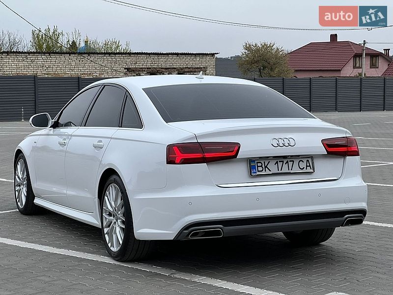 Седан Audi A6 2015 в Дубно