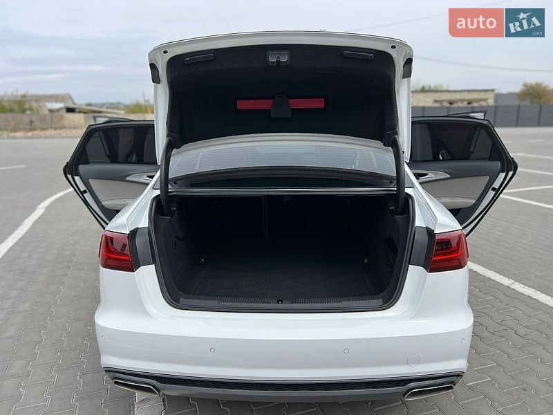 Седан Audi A6 2015 в Дубно