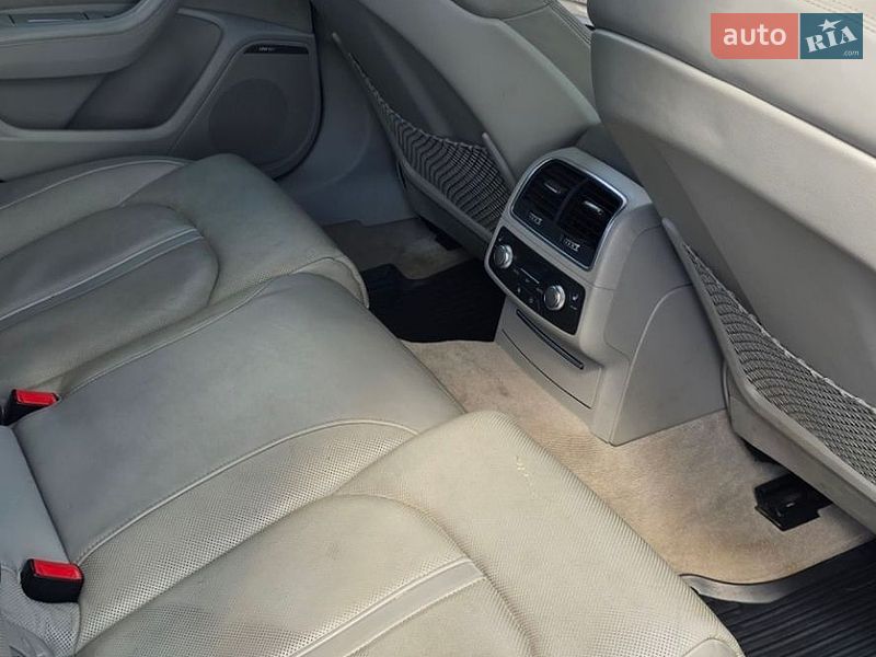 Седан Audi A6 2015 в Львове