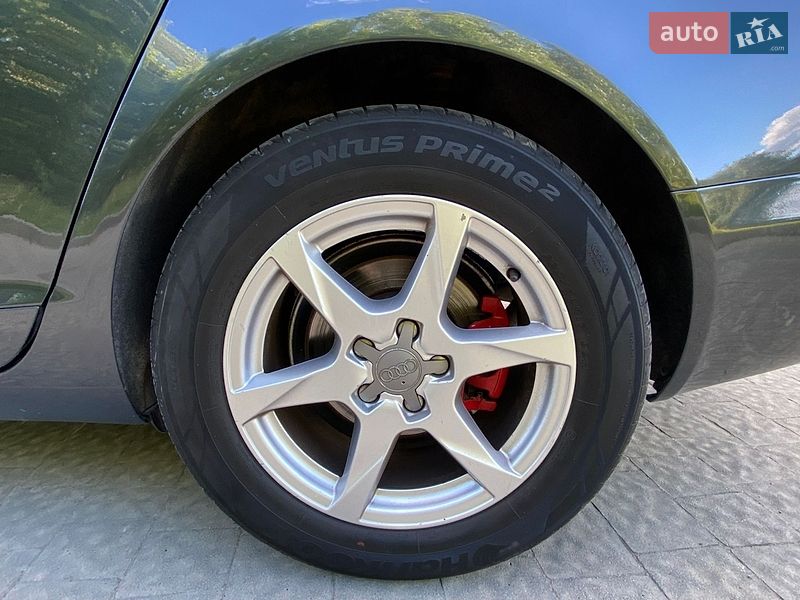Универсал Audi A6 2005 в Новояворовске