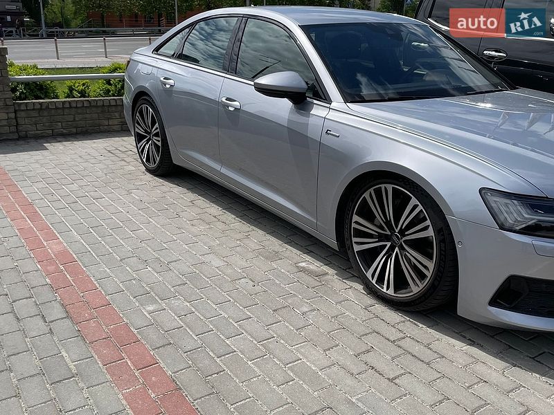 Седан Audi A6 2018 в Киеве