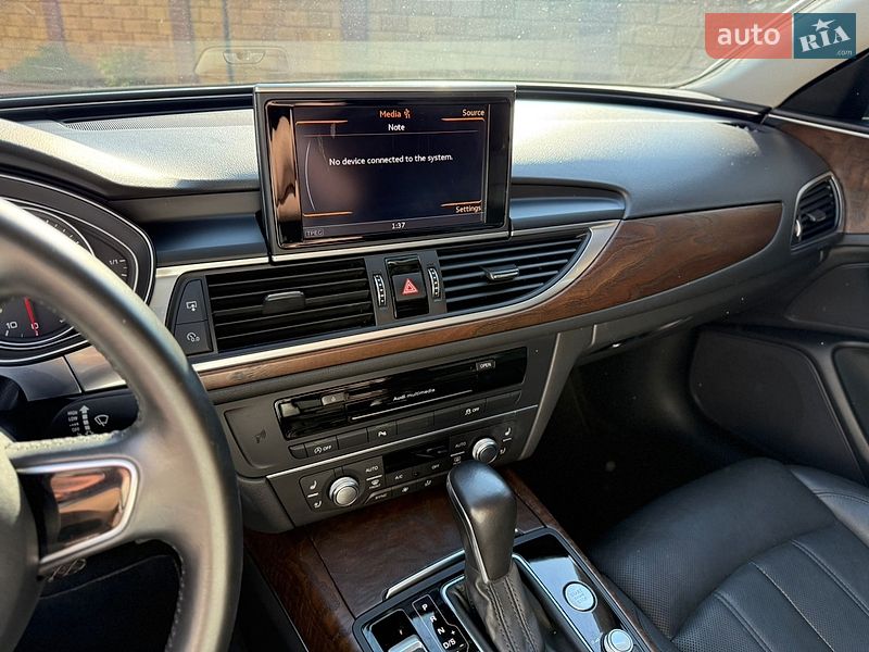 Седан Audi A6 2015 в Луцке