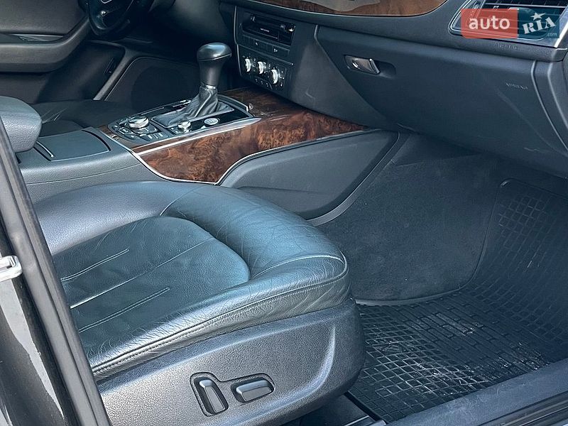 Седан Audi A6 2012 в Звягелі