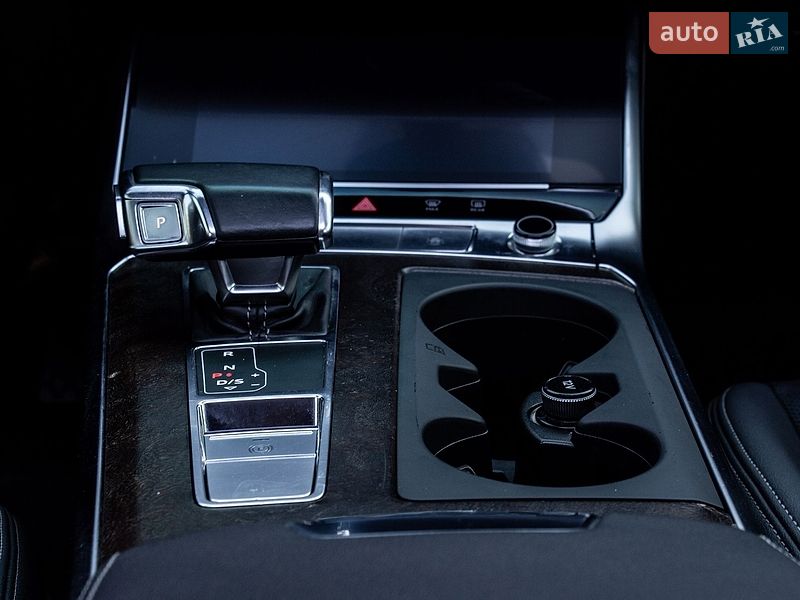 Седан Audi A6 2019 в Нововолинську