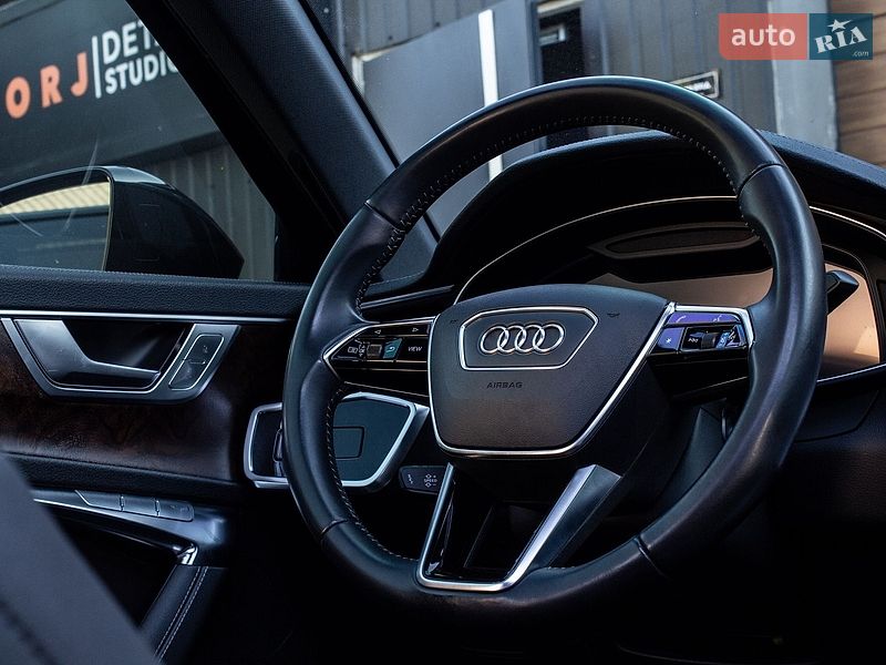 Седан Audi A6 2019 в Нововолинську