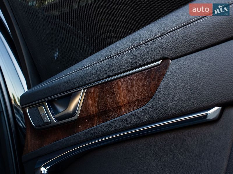 Седан Audi A6 2019 в Нововолынске