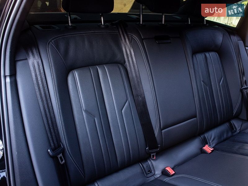 Седан Audi A6 2019 в Нововолынске
