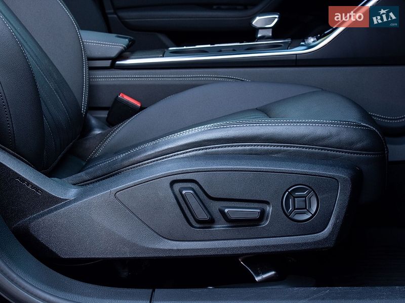 Седан Audi A6 2019 в Нововолинську