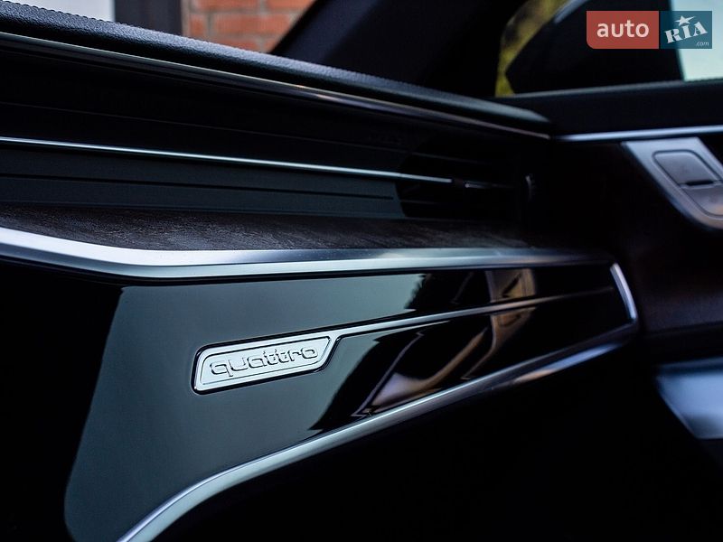 Седан Audi A6 2019 в Нововолынске