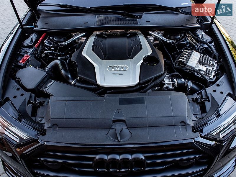 Седан Audi A6 2019 в Нововолинську