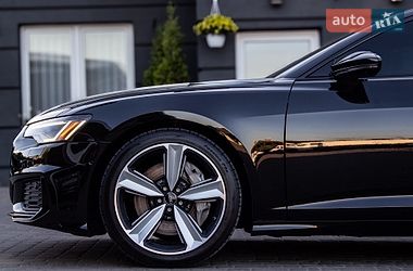 Седан Audi A6 2019 в Нововолинську