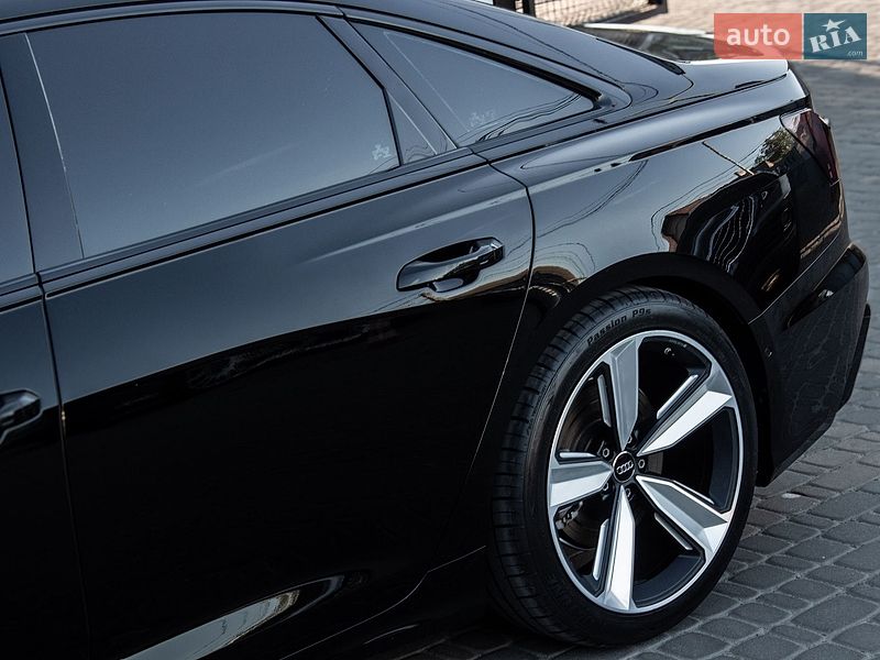 Седан Audi A6 2019 в Нововолынске