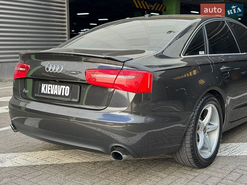 Седан Audi A6 2014 в Киеве
