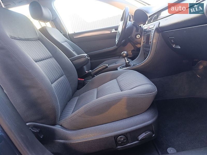 Універсал Audi A6 2004 в Сарнах