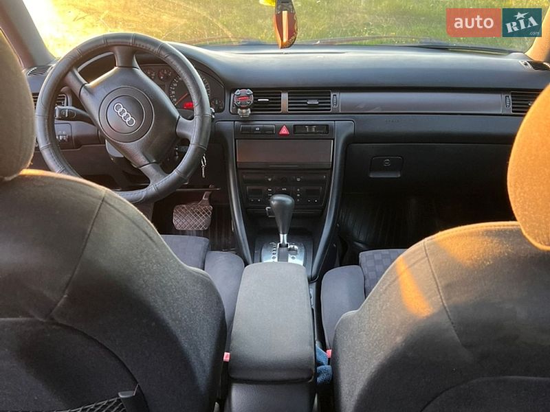 Универсал Audi A6 1998 в Козове