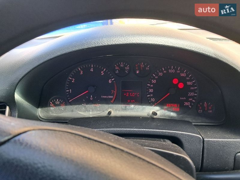 Седан Audi A6 1999 в Сокале