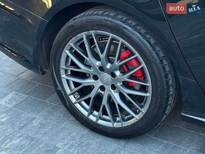 Седан Audi A6 2015 в Рівному