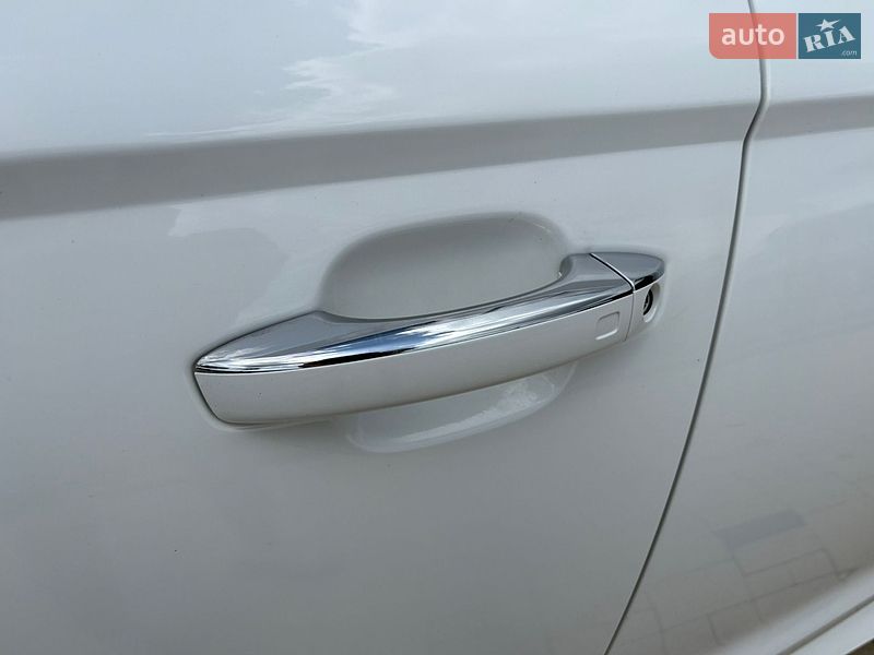 Седан Audi A6 2015 в Львові