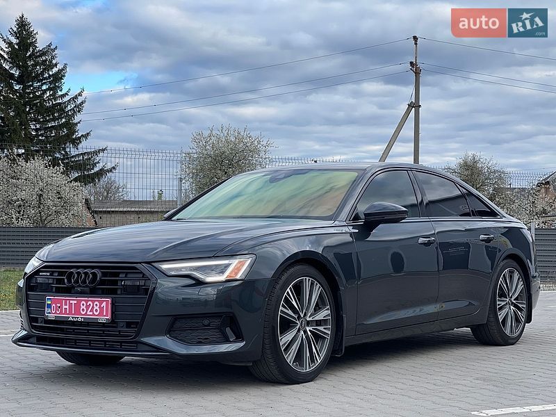 Седан Audi A6 2023 в Нововолынске