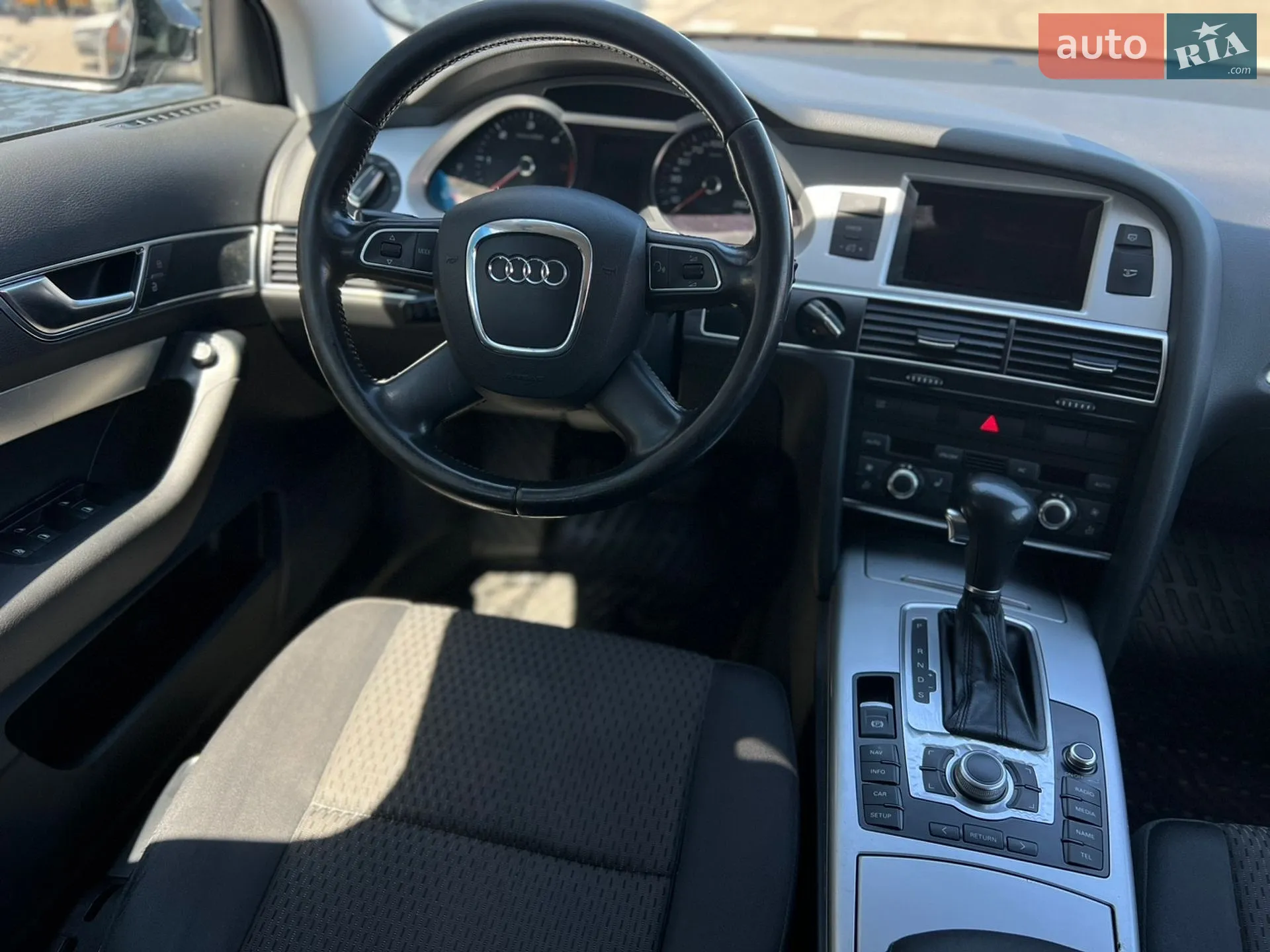 2010 Audi A6 - мініатюра 9