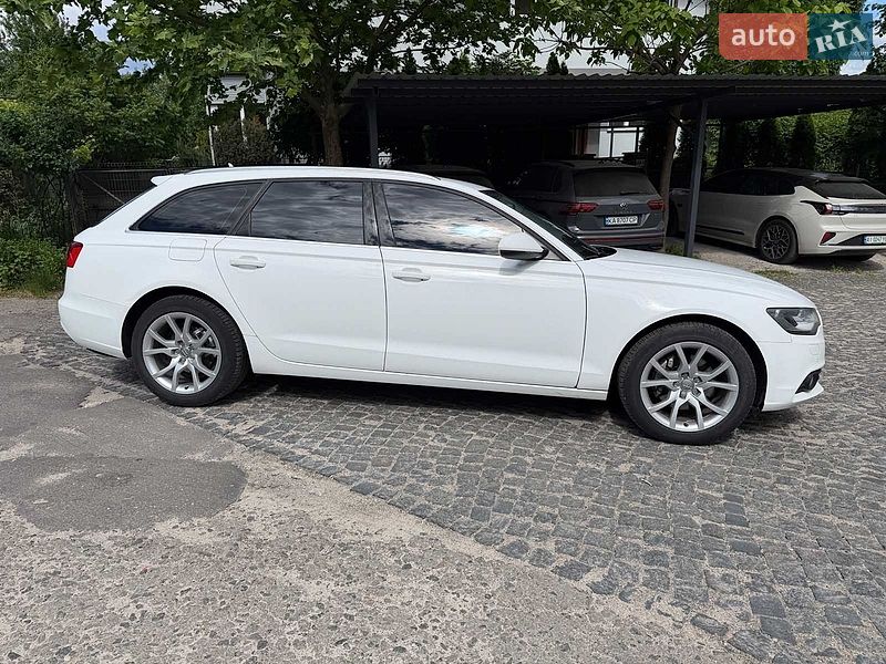 Универсал Audi A6 2011 в Киеве