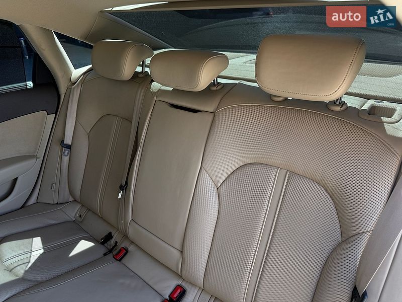 Седан Audi A6 2016 в Мукачевому