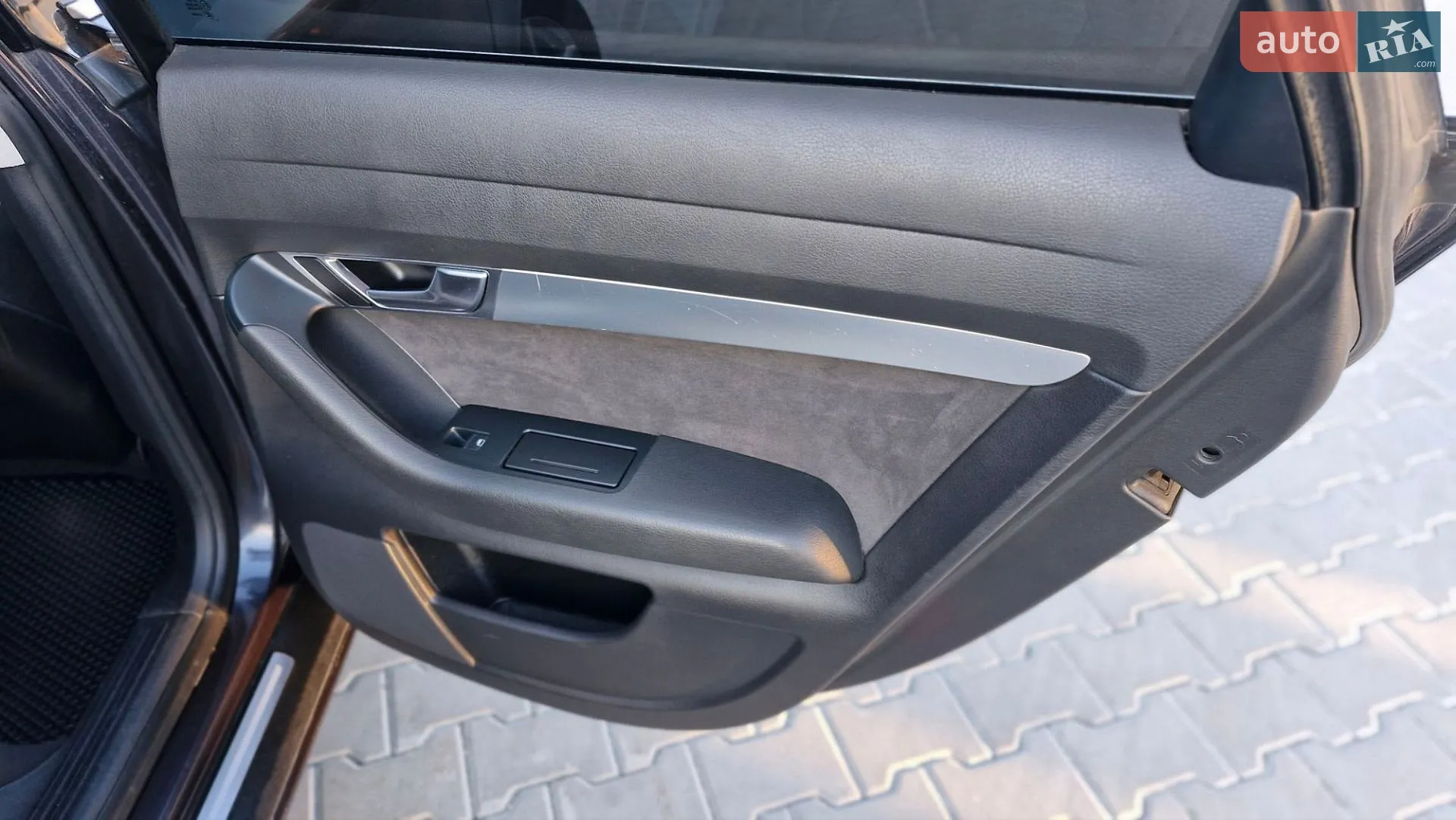 2010 Audi A6 - мініатюра 23