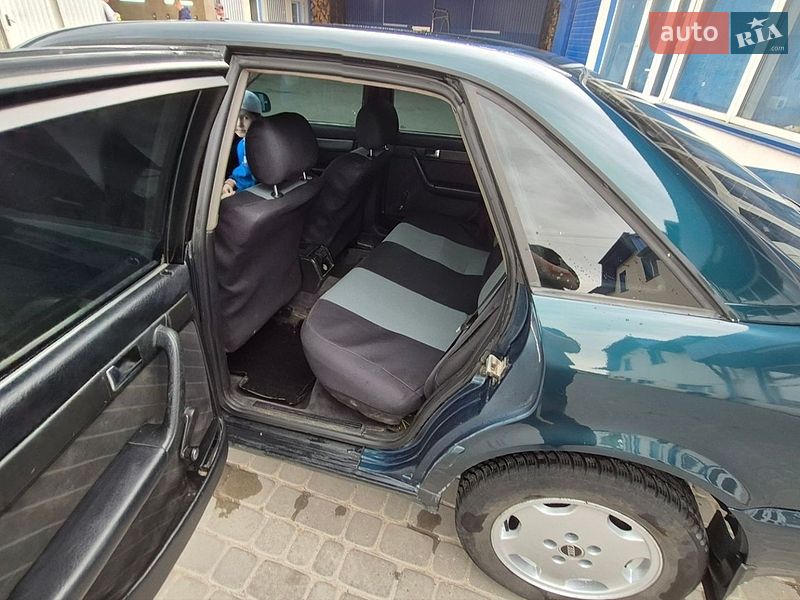 Седан Audi A6 1995 в Кременце