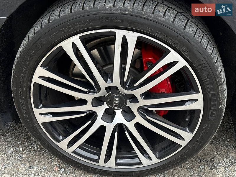 Седан Audi A6 2022 в Львове