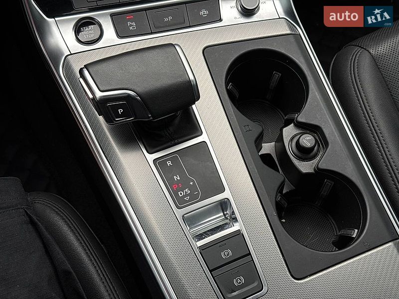 Седан Audi A6 2022 в Львове