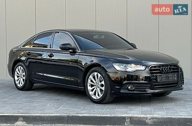 Седан Audi A6 2011 в Ужгороде